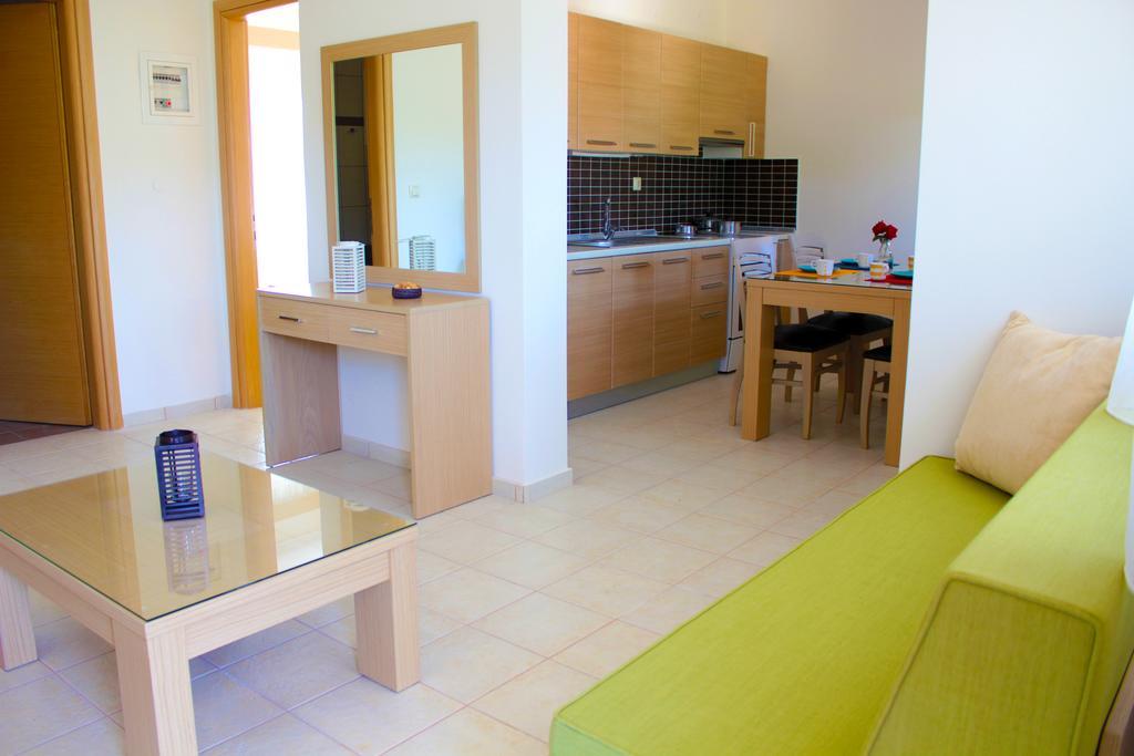 Olive Tree Apartments Φούρκα Δωμάτιο φωτογραφία