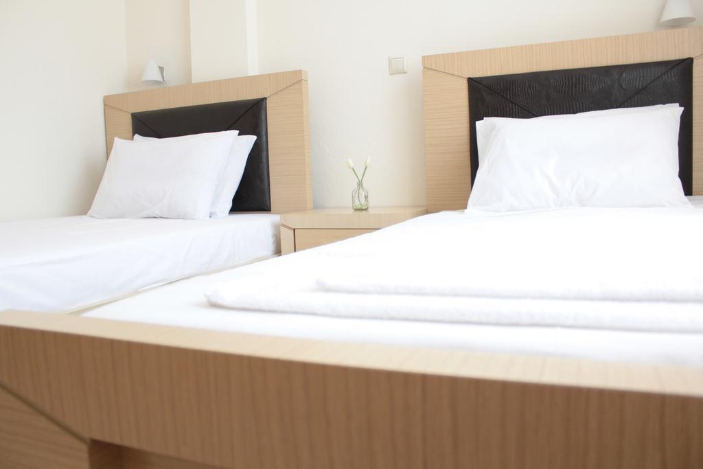 Olive Tree Apartments Φούρκα Δωμάτιο φωτογραφία